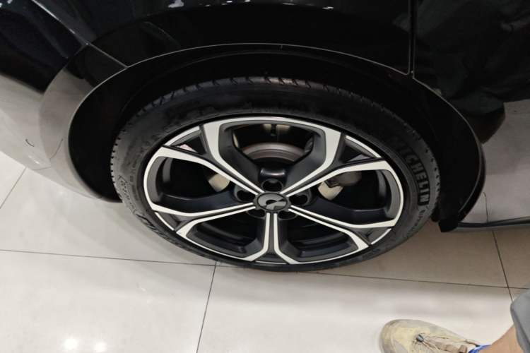 Used Nio ET5T 2024 75kWh Touring Right Rear Wheel Hub