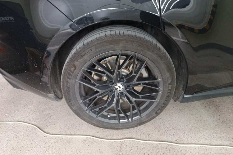 Used Nio ET5T 2024 75kWh Touring Right Rear Wheel Hub
