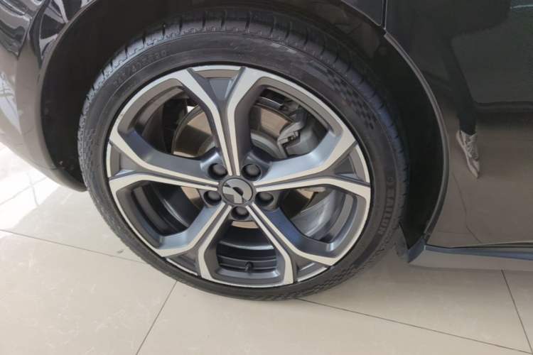 Used Nio ET5T 2024 75kWh Touring Right Rear Wheel Hub