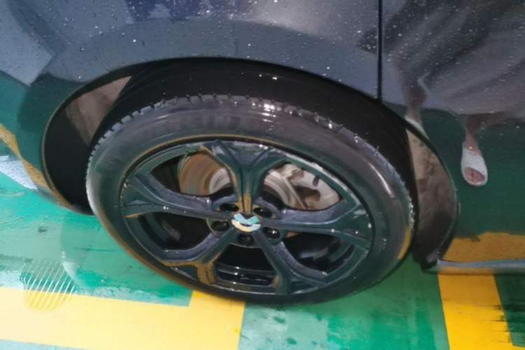 Used Nio ET5T 2024 75kWh Touring Right Rear Wheel Hub