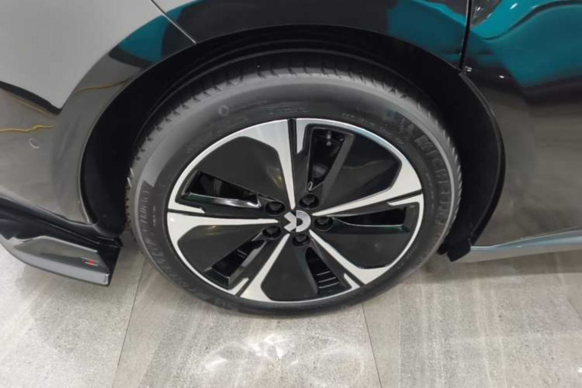 Used Nio ET5T 2024 75kWh Touring Right Rear Wheel Hub
