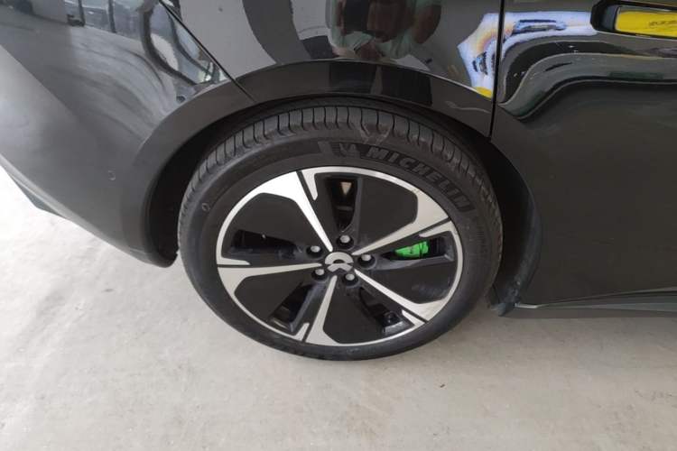 Used Nio ET5T 2024 75kWh Touring Right Rear Wheel Hub