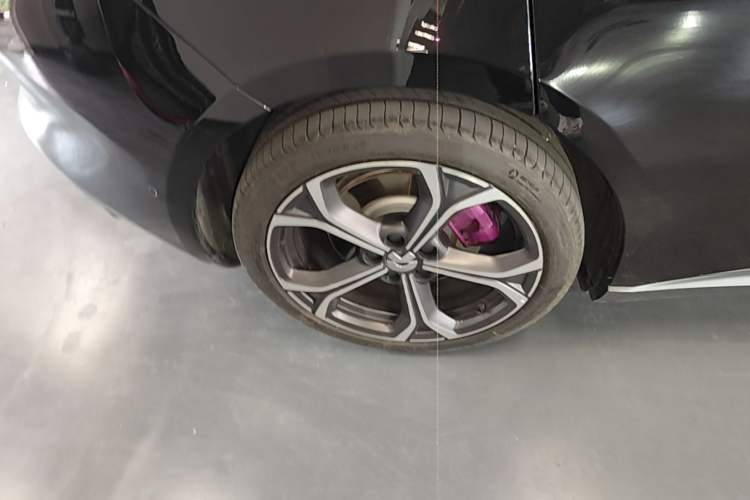 Used Nio ET5T 2024 75kWh Touring Right Rear Wheel Hub