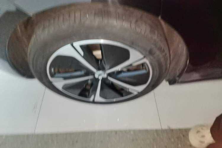 Used Nio ET5T 2024 75kWh Touring Right Rear Wheel Hub