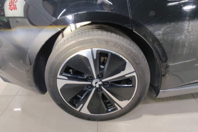 Used Nio ET5T 2024 75kWh Touring Right Rear Wheel Hub