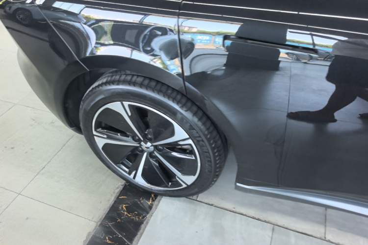 Used Nio ET5T 2024 75kWh Touring Right Rear Wheel Hub