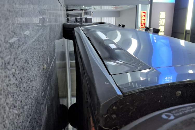 Used Nio ET5T 2024 75kWh Touring Right Side Sill