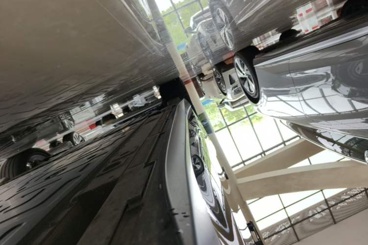Used Nio ET5T 2024 75kWh Touring Right Side Sill
