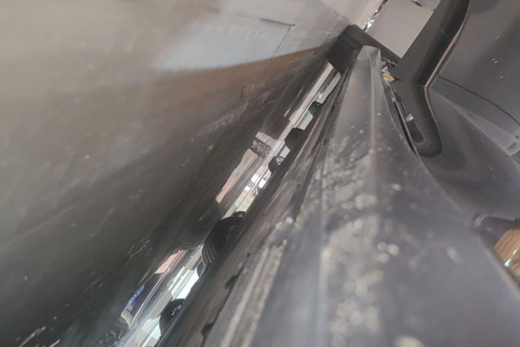 Used Nio ET5T 2024 75kWh Touring Right Side Sill