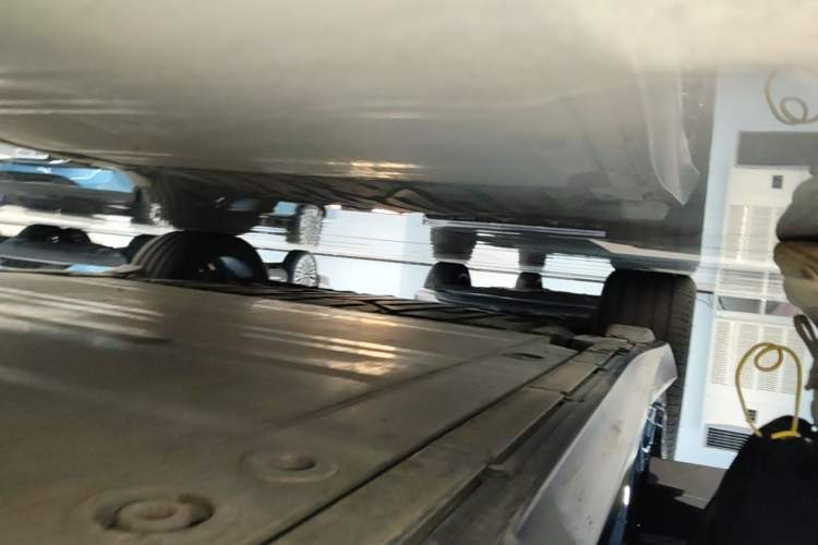 Used Nio ET5T 2024 75kWh Touring Right Side Sill