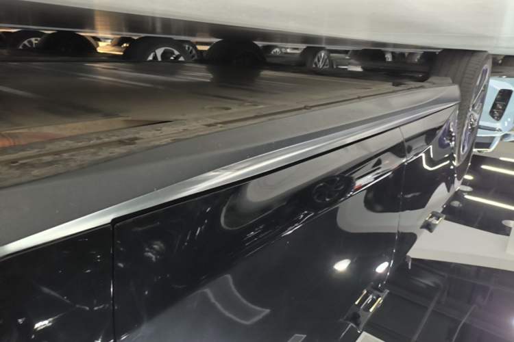 Used Nio ET5T 2024 75kWh Touring Right Side Sill
