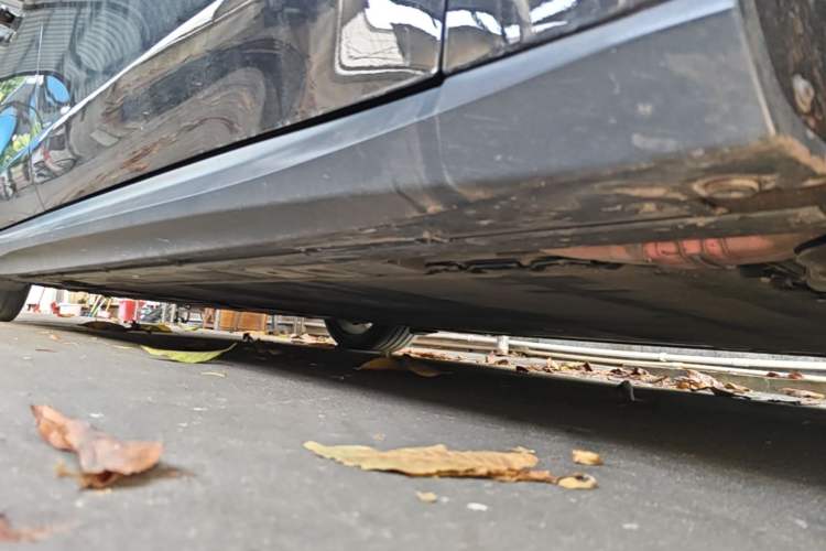 Used Nio ET5T 2024 75kWh Touring Right Side Sill