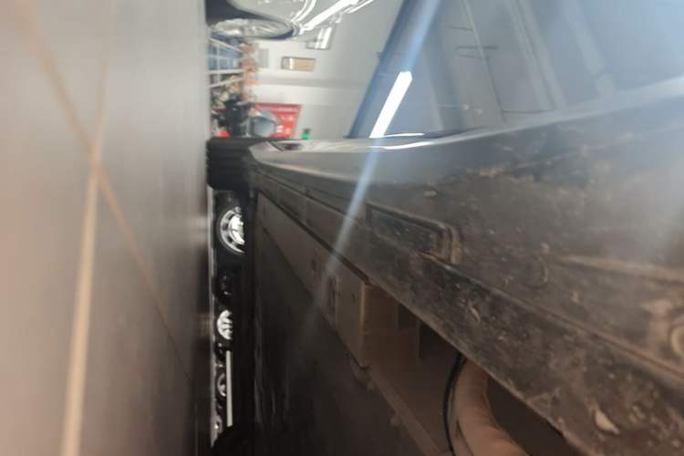 Used Nio ET5T 2024 75kWh Touring Right Side Sill