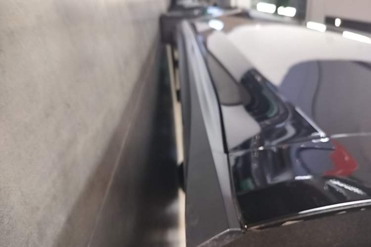 Used Nio ET5T 2024 75kWh Touring Right Side Sill