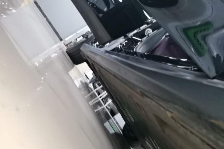 Used Nio ET5T 2024 75kWh Touring Right Side Sill