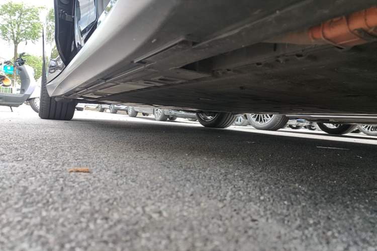 Used Nio ET5T 2024 75kWh Touring Right Side Sill