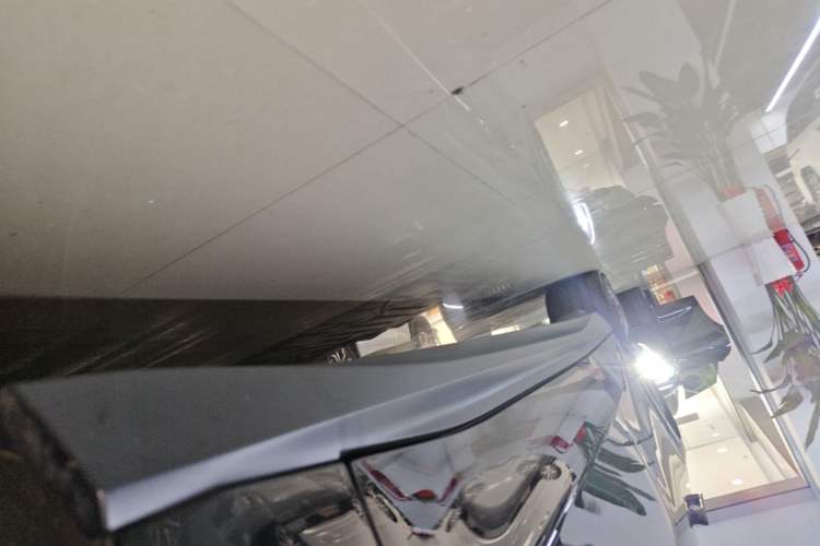 Used Nio ET5T 2024 75kWh Touring Right Side Sill