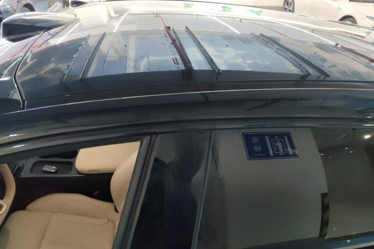 Used Nio ET5T 2024 75kWh Touring Roof
