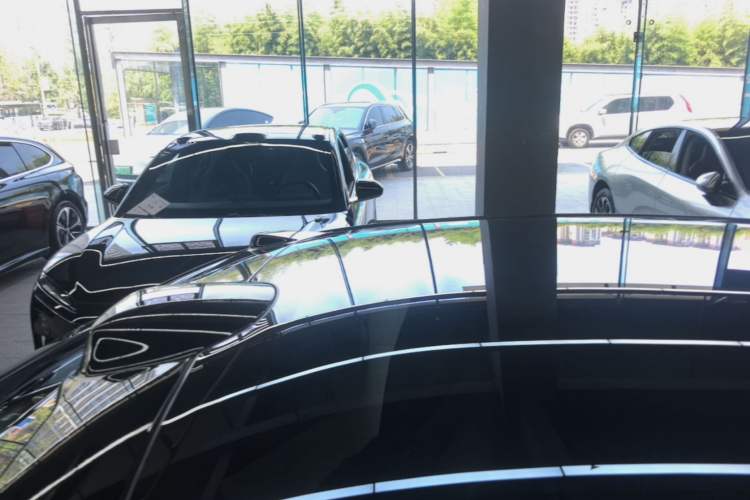 Used Nio ET5T 2024 75kWh Touring Roof