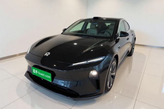 Nio ET5T 2024 75kWh Touring usata