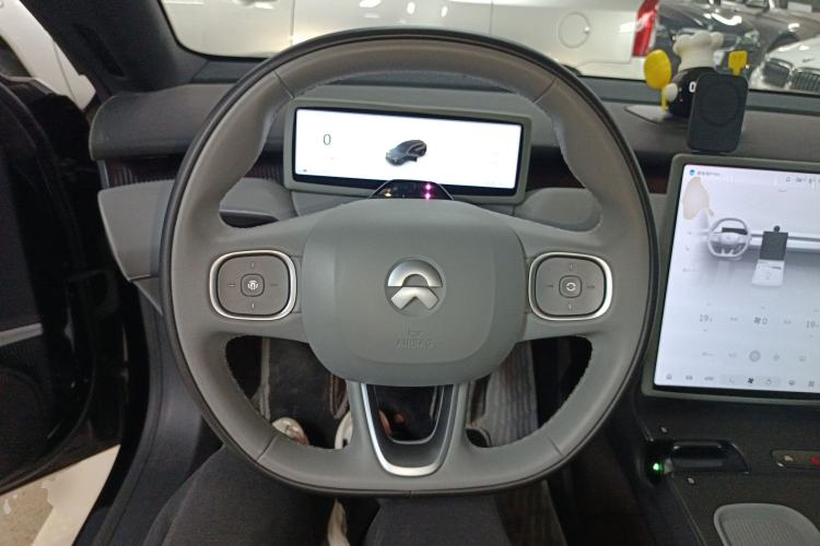 Used Nio ET5T 2024 75kWh Touring Steering Wheel
