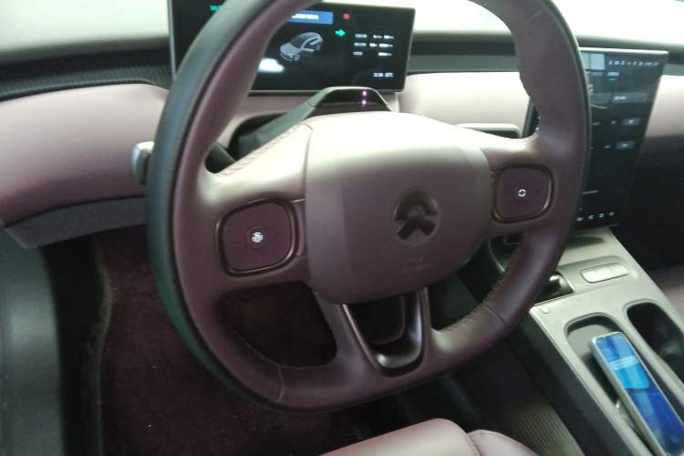 Used Nio ET5T 2024 75kWh Touring Steering Wheel