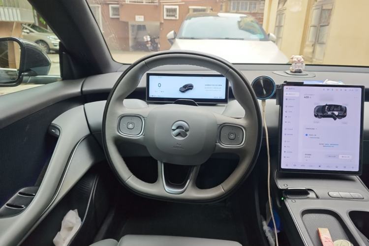Used Nio ET5T 2024 75kWh Touring Steering Wheel
