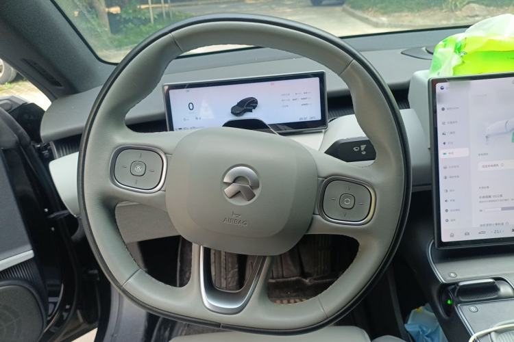 Used Nio ET5T 2024 75kWh Touring Steering Wheel
