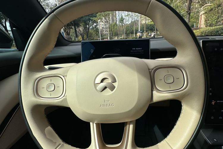 Used Nio ET5T 2024 75kWh Touring Steering Wheel