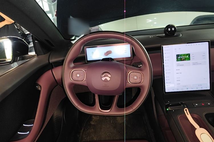 Used Nio ET5T 2024 75kWh Touring Steering Wheel