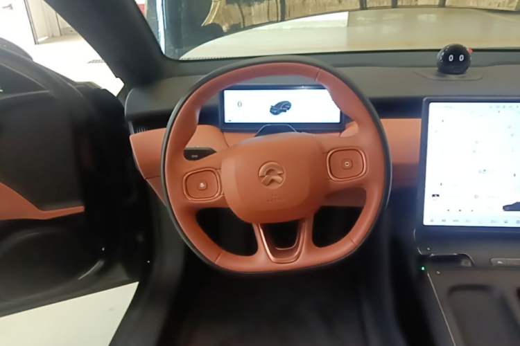 Used Nio ET5T 2024 75kWh Touring Steering Wheel