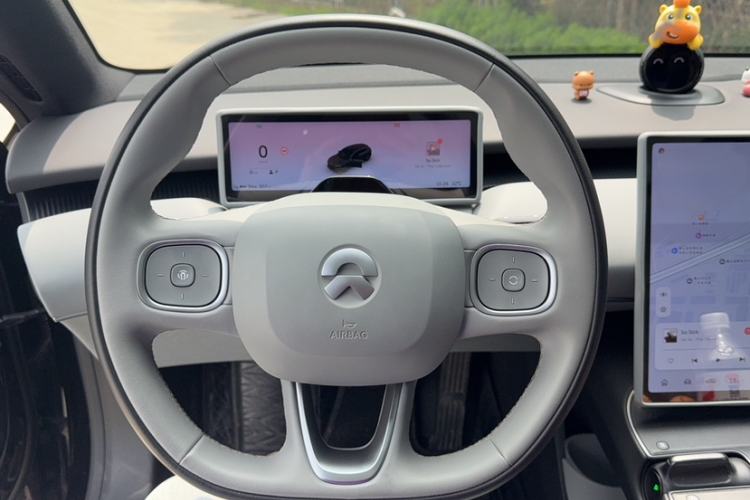 Used Nio ET5T 2024 75kWh Touring Steering Wheel