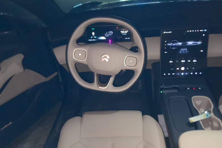 Used Nio ET5T 2024 75kWh Touring Steering Wheel