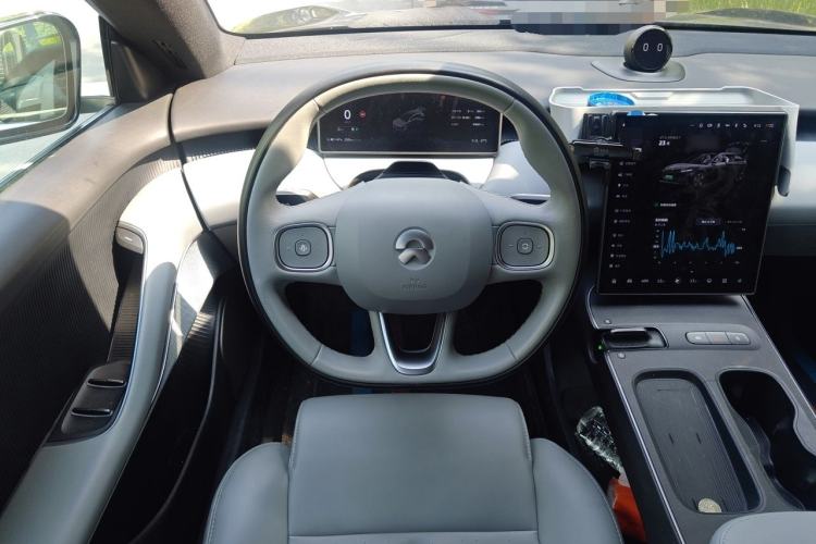 Used Nio ET5T 2024 75kWh Touring Steering Wheel