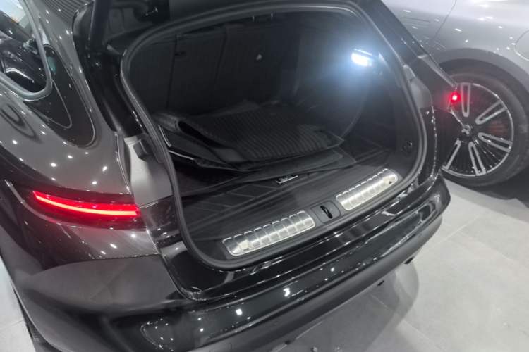 Used Nio ET5T 2024 75kWh Touring Trunk