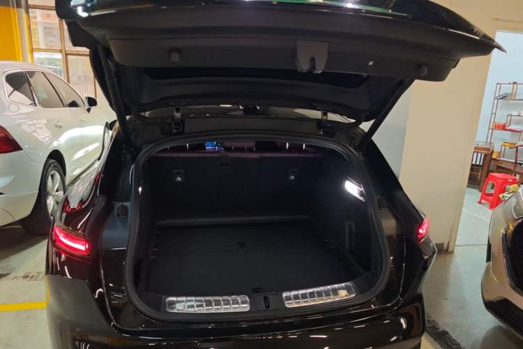Used Nio ET5T 2024 75kWh Touring Trunk