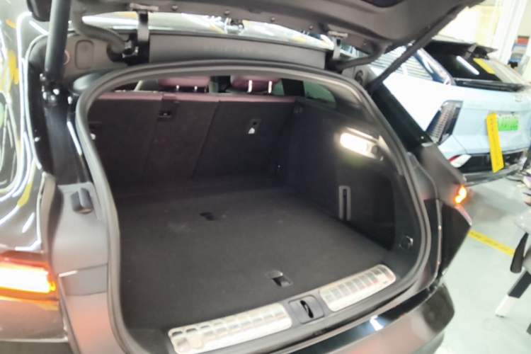 Used Nio ET5T 2024 75kWh Touring Trunk