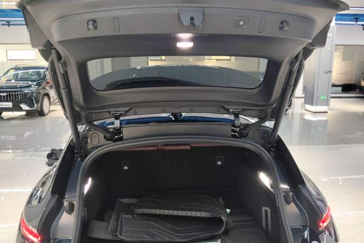 Used Nio ET5T 2024 75kWh Touring Trunk
