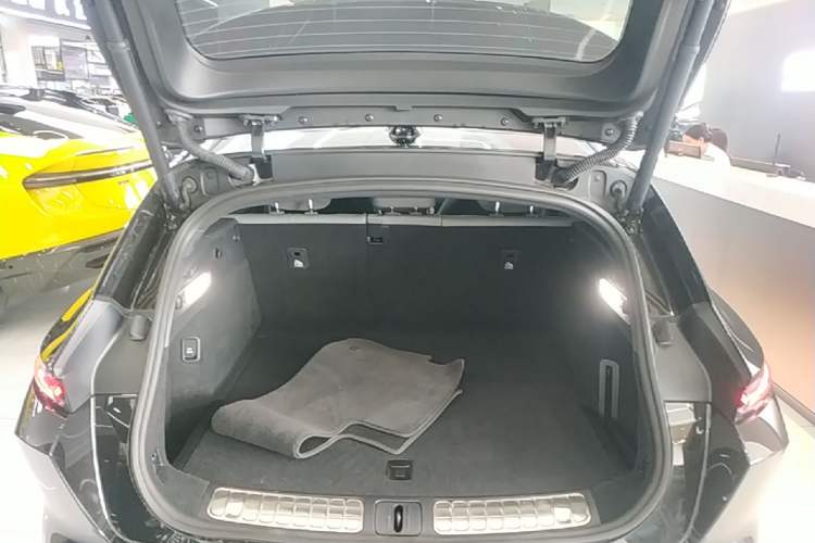 Used Nio ET5T 2024 75kWh Touring Trunk