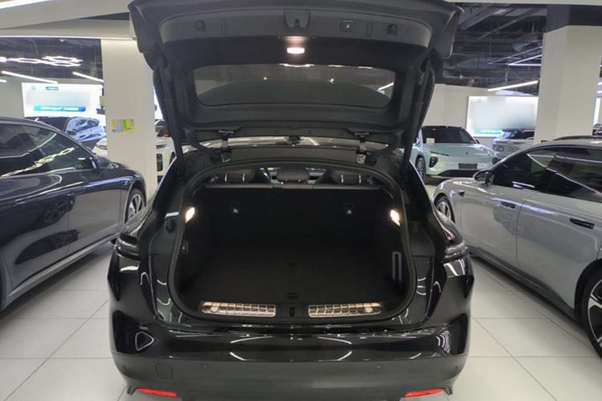 Used Nio ET5T 2024 75kWh Touring Trunk