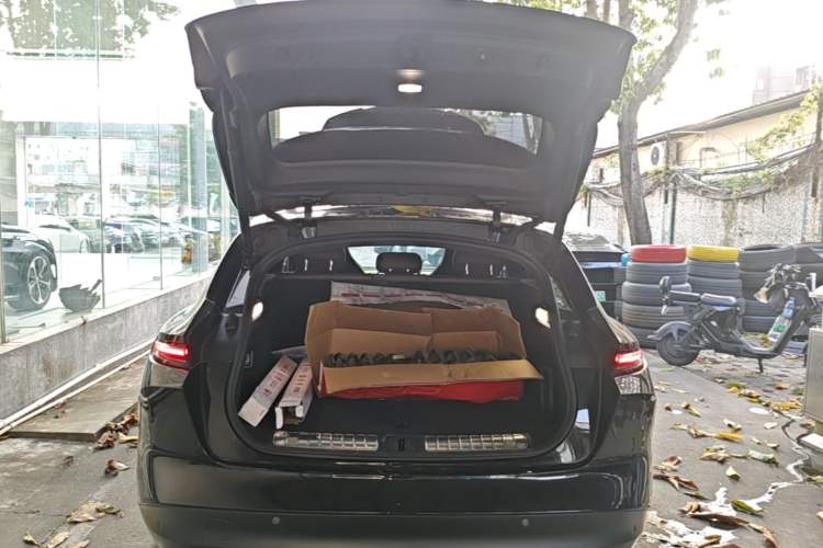Used Nio ET5T 2024 75kWh Touring Trunk
