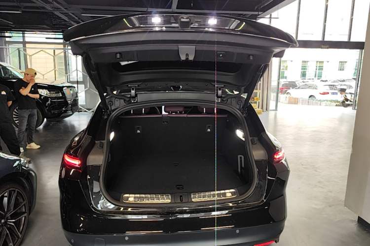 Used Nio ET5T 2024 75kWh Touring Trunk