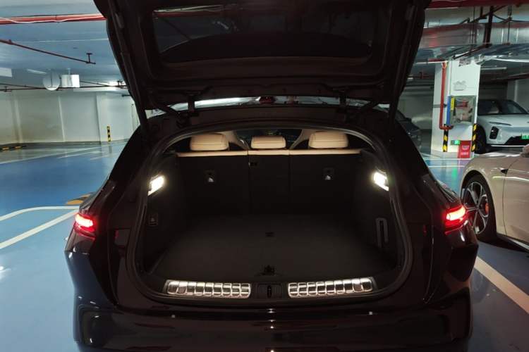Used Nio ET5T 2024 75kWh Touring Trunk