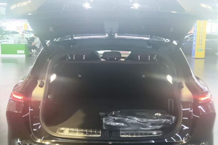 Used Nio ET5T 2024 75kWh Touring Trunk