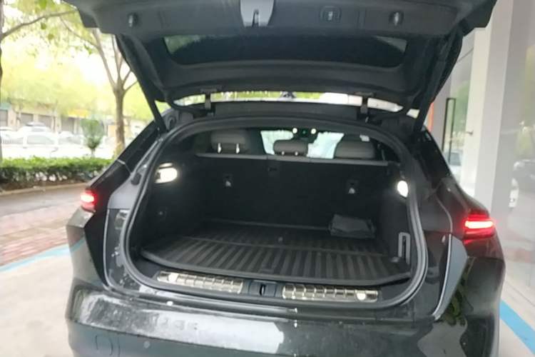 Used Nio ET5T 2024 75kWh Touring Trunk