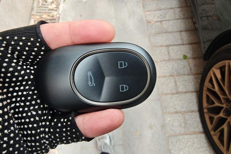 Used Nio ET5T 2024 75kWh Touring Vehicle Key