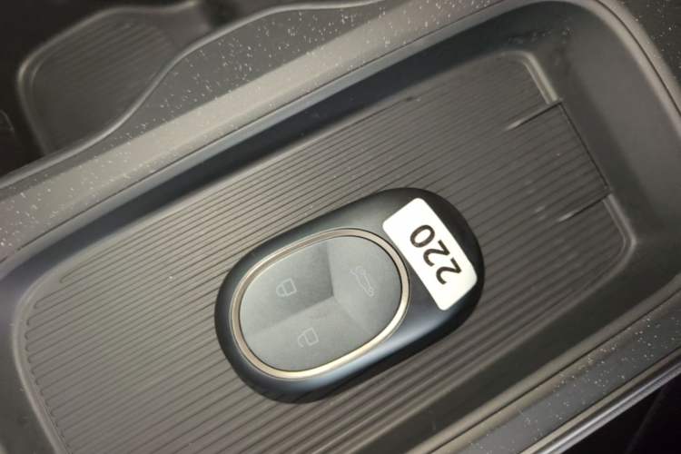 Used Nio ET5T 2024 75kWh Touring Vehicle Key