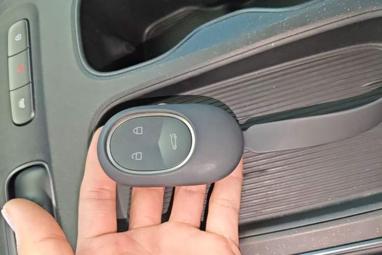 Used Nio ET5T 2024 75kWh Touring Vehicle Key