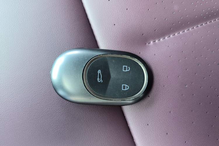 Used Nio ET5T 2024 75kWh Touring Vehicle Key