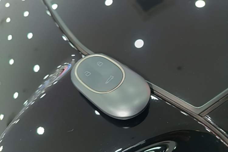 Used Nio ET5T 2024 75kWh Touring Vehicle Key